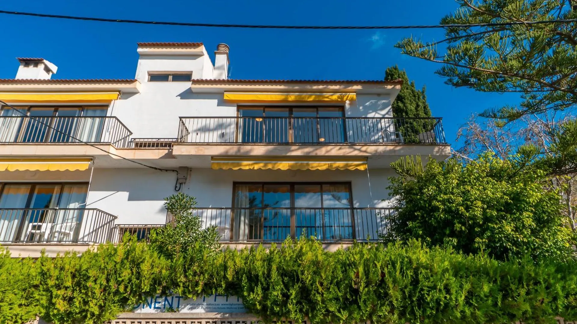Apartamento Ponent 8 contacts